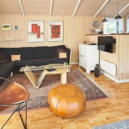 6 Person Holiday In